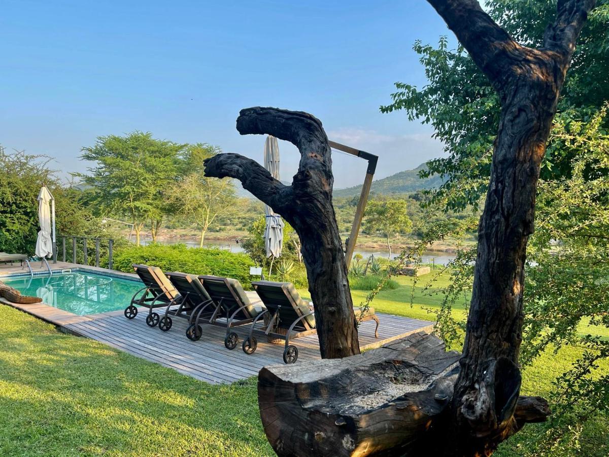 Kambaku River Lodge Malalane Extérieur photo