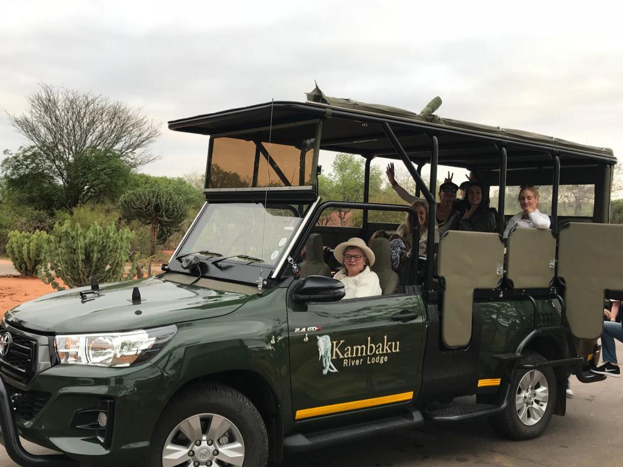 Kambaku River Lodge Malalane Extérieur photo